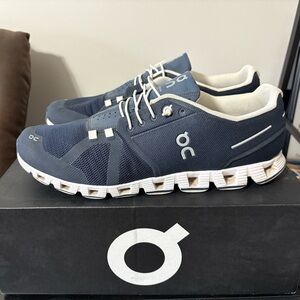 Men’s On Cloud Running Shoes Size 12 Navy Blue White